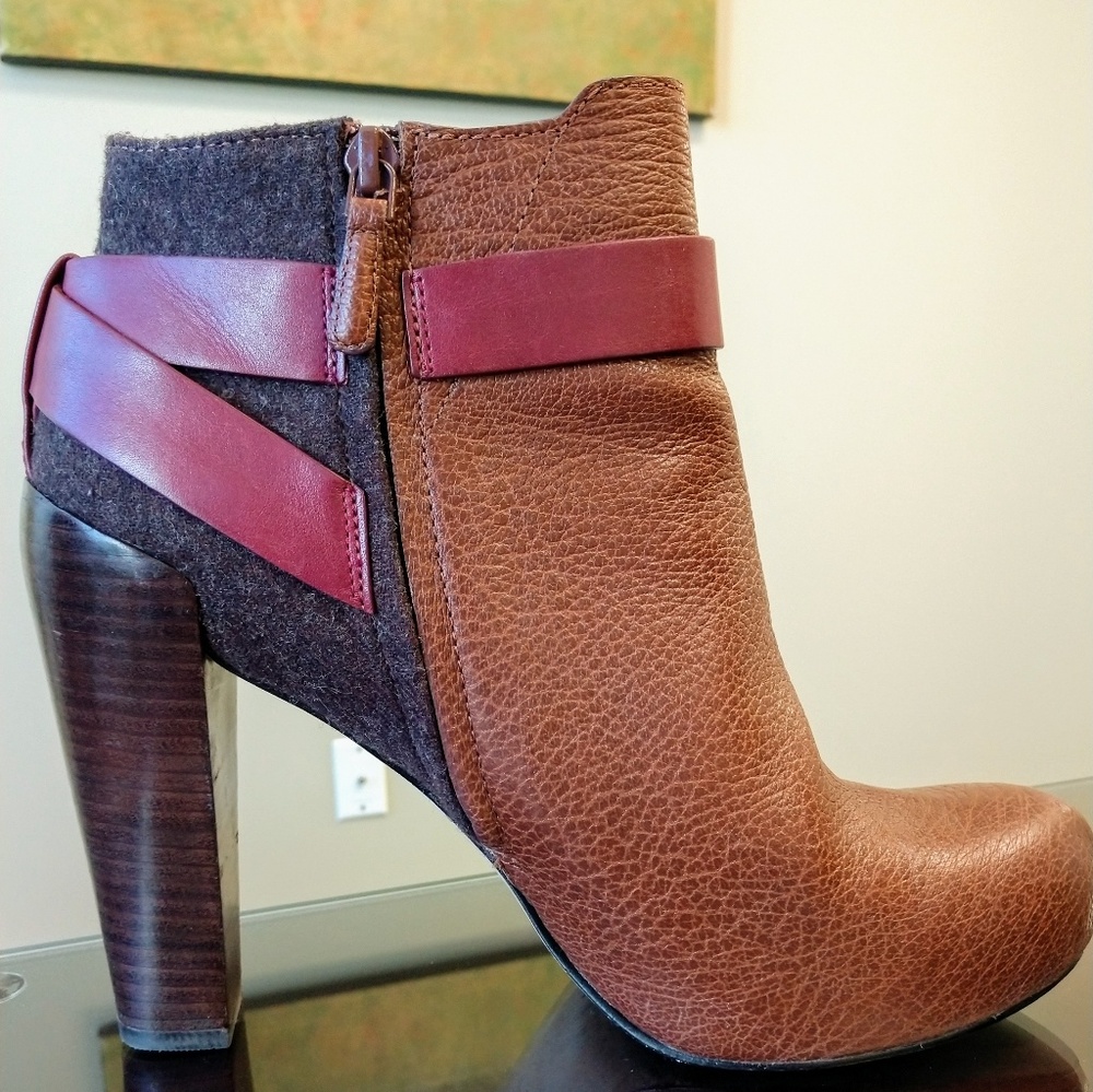 Cole Haan Nike Air Booties Size 10